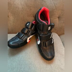 Peloton riding shoes sneakers cycling 41 7.5 men 9 women